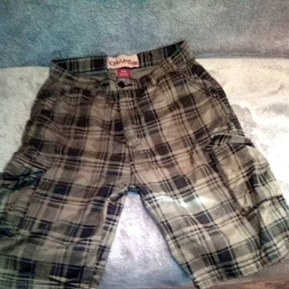 Chams cargo short size 16 18 100% cotton